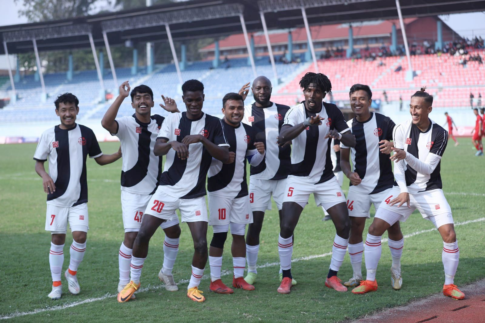 हिमालयन शेर्पा क्लब।